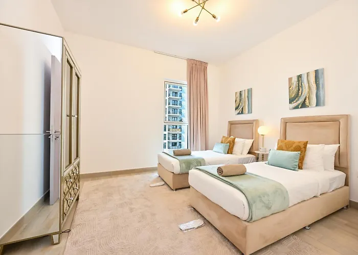 Yas Canal 3 Luxury Apartment Close To F1 And Ferrari World