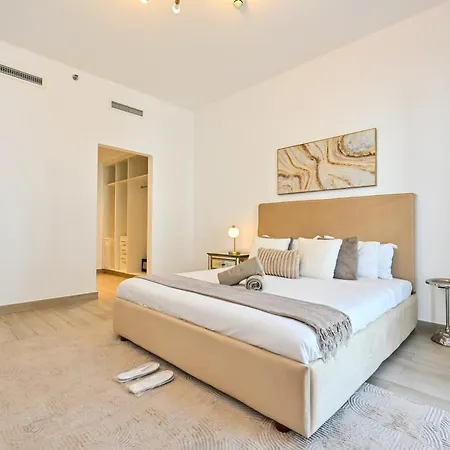 Yas Canal 3 Luxury Apartment Close To F1 And Ferrari World Abu Dhabi Exterior photo