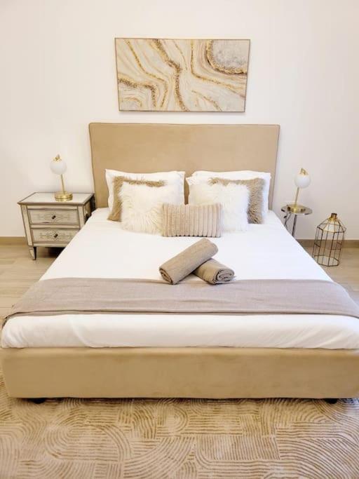 شقة Yas Island Canal 3 - Chic 2br Near Formula And Amusement Parks *