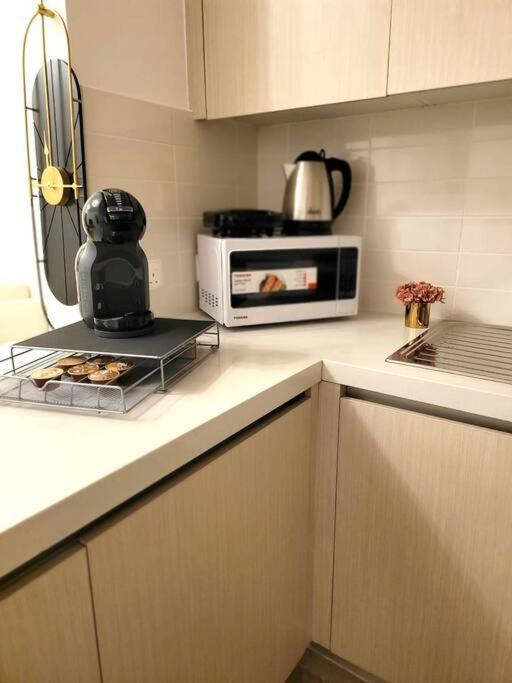 Yas Island Canal 3 - Chic 2br Near Formula And Amusement Parks Apartment Abu Dhabi